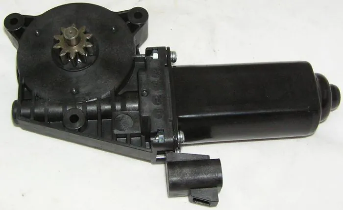 たくま 0630-241 - Сервопривод включения заднего хода Bearcat 570/Z1 XT